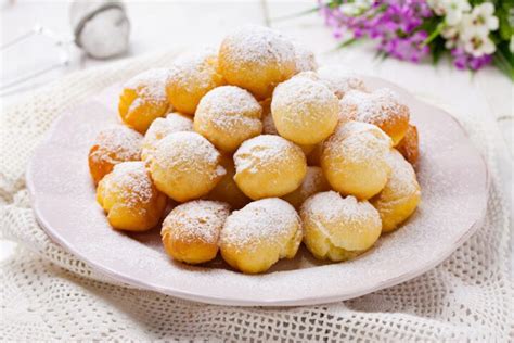 Preparazione delle Castagnole