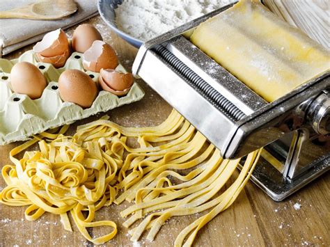 Preparazione pasta fresca