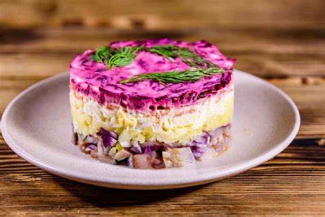 Presentazione Insalata Russa Rossa