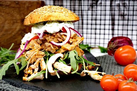 Pulled Jackfruit Burger