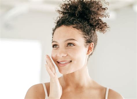 Retinol Sandwich: Un Approccio Delicato all'Uso del Retinolo