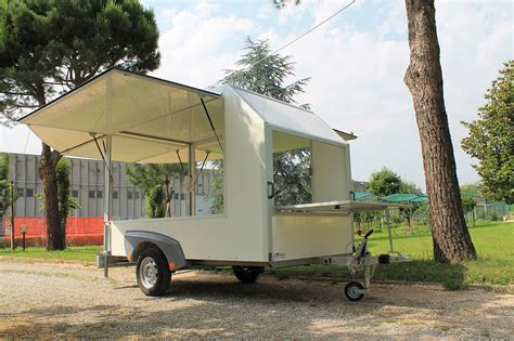 Rimorchio per la vendita