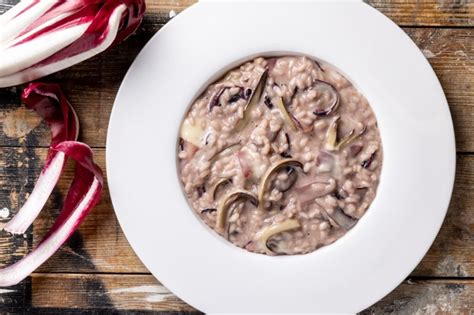 Risotto Radicchio Salsiccia e Taleggio
