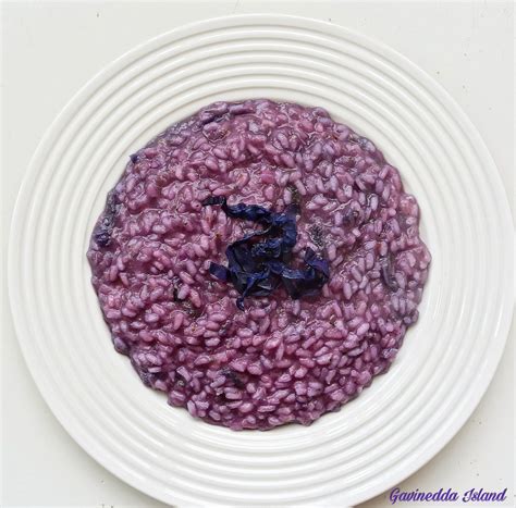 Risotto con cavolo viola e salsiccia