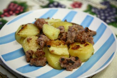 Rosticciata di Patate e Salsiccia