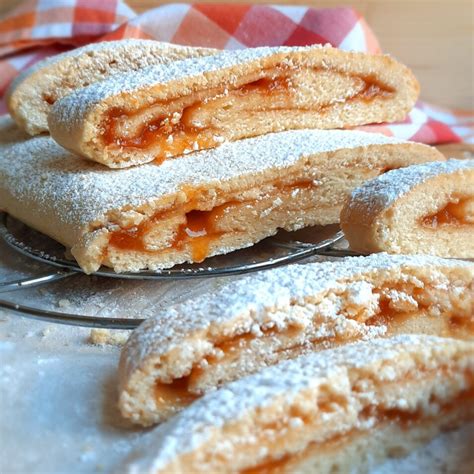 Rotolo di Frolla con Marmellata