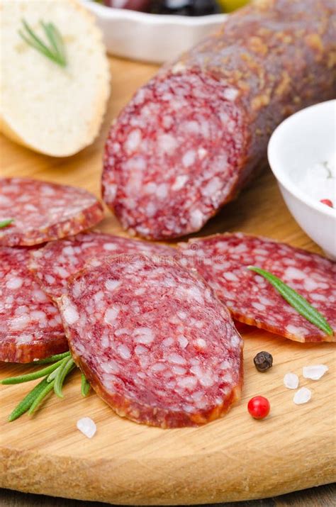 Salame Golfetta su tagliere