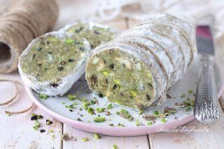 Salame di Cioccolato al Pistacchio