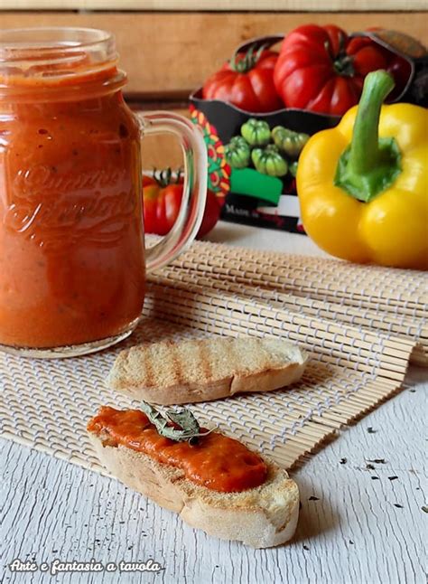 Salsa di pomodori e peperoni
