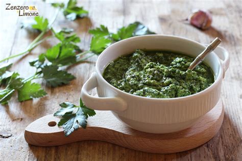 Salsa verde con prezzemolo e maionese