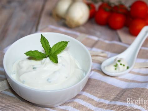 Salsa yogurt per insalata