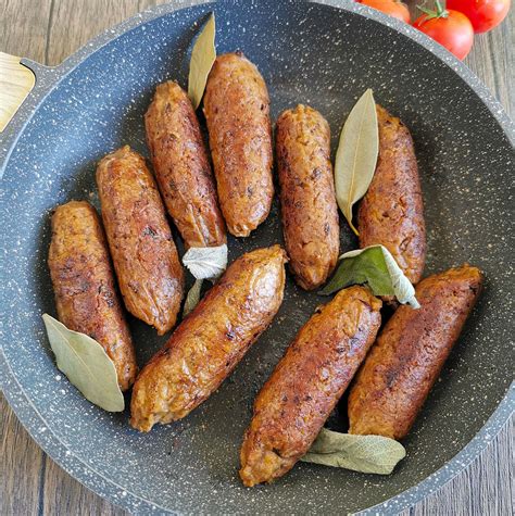 Salsicce vegane in padella