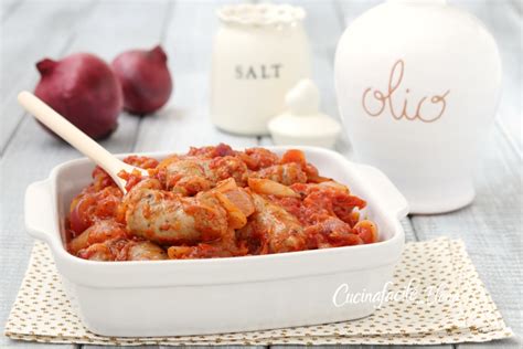 Salsiccia con Cipolle e Pomodoro