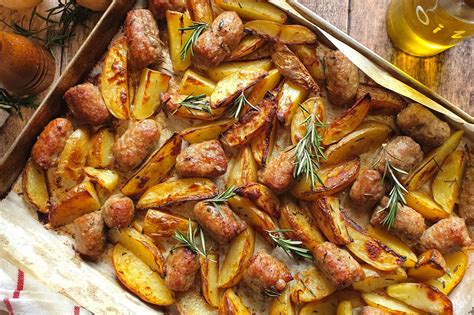 Salsiccia con mele al forno