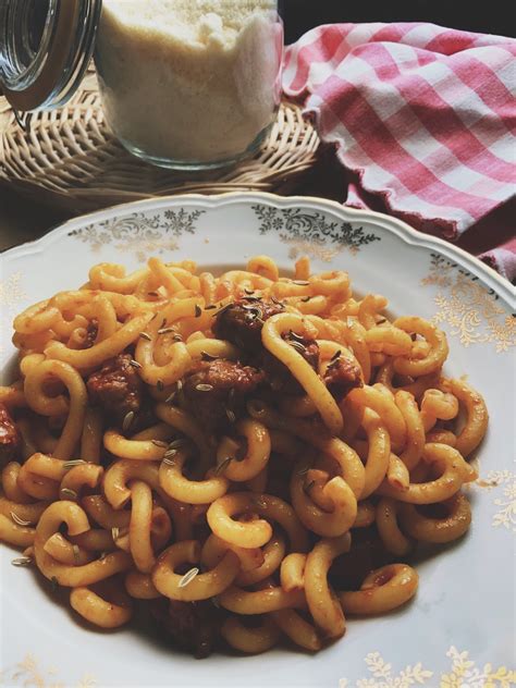 Salsiccia con semi di finocchio