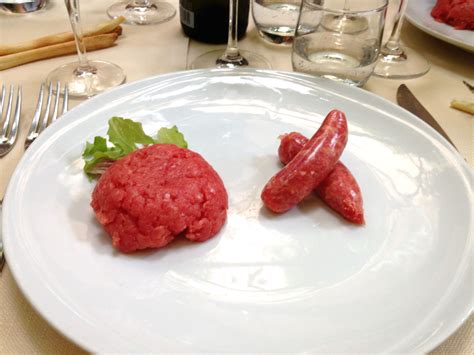 Salsiccia di bra cruda