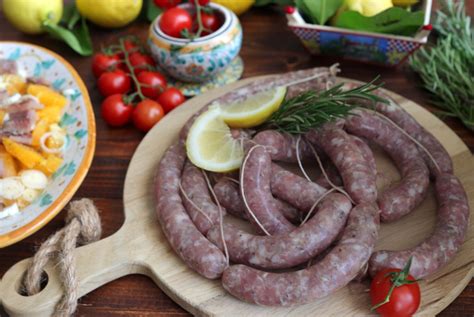 Salsiccia di cinghiale fatta in casa