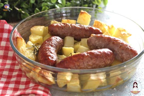 Salsiccia e patate al microonde