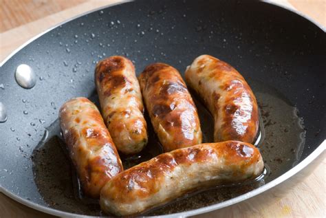 Salsiccia in Padella con Contorni