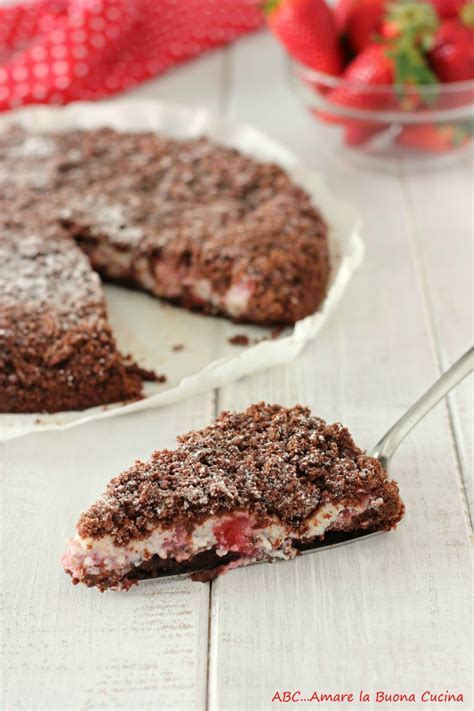 Sbriciolata al Cacao con Ricotta e Fragole