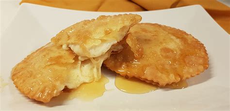 Seadas Sarde con Miele