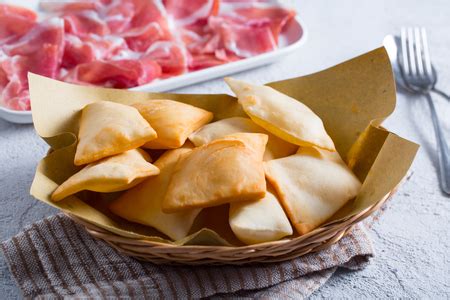 Servire lo Gnocco Fritto