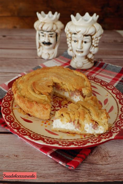 Sfuogghiu ragusano di ricotta e salsiccia