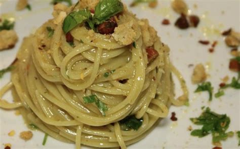 Spaghetti Aglio e Olio Cremosi