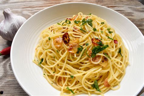 Spaghetti aglio, olio e peperoncino