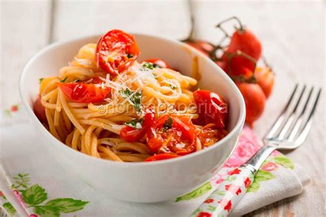 Spaghetti al Pomodoro del Piennolo