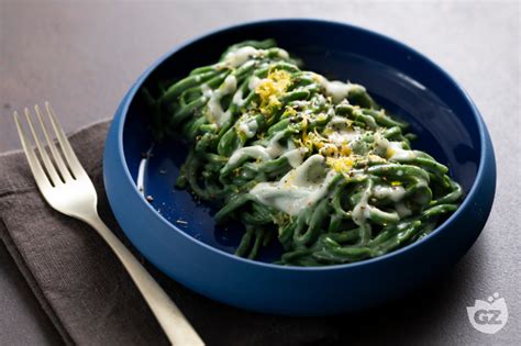 Spaghetti alla Chitarra Verdi con Cacio e Pepe