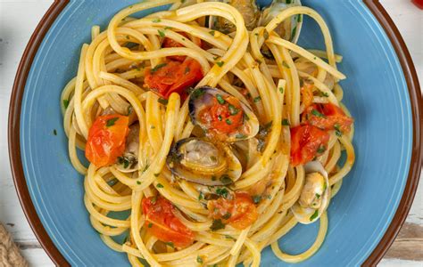 Spaghetti alle Vongole Rossi