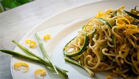 Spaghetti alle Zucchine e Limone