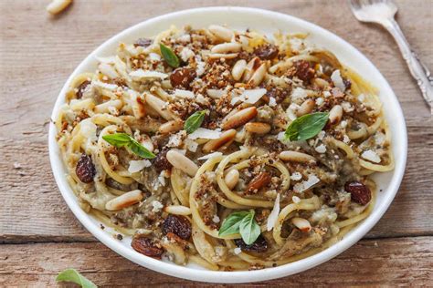 Spaghetti allo scammaro