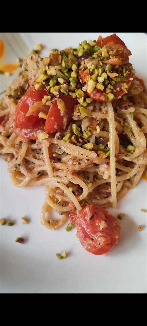 Spaghetti ciliegino e tonno