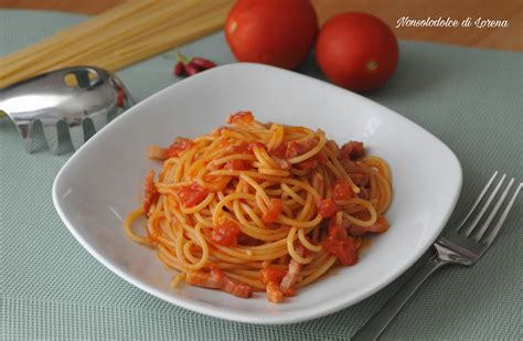 Spaghetti con Pancetta e Pomodoro