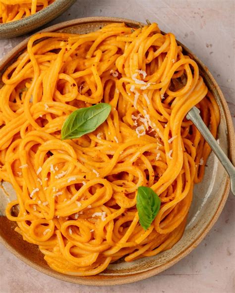 Spaghetti con Peperoni Arrostiti