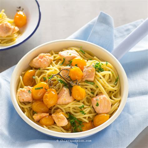 Spaghetti con Salmone e Pomodorini