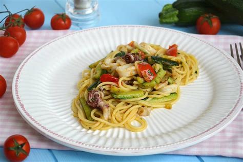 Spaghetti con Zucchine e Calamari