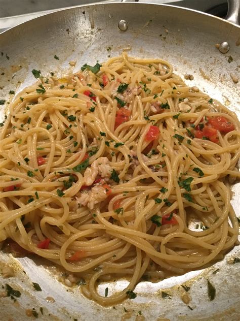 Spaghetti con canocchie