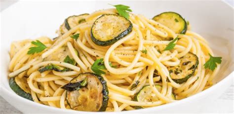Spaghetti con le zucchine