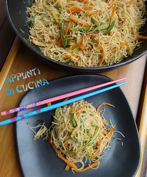 Spaghetti con verdure e uovo