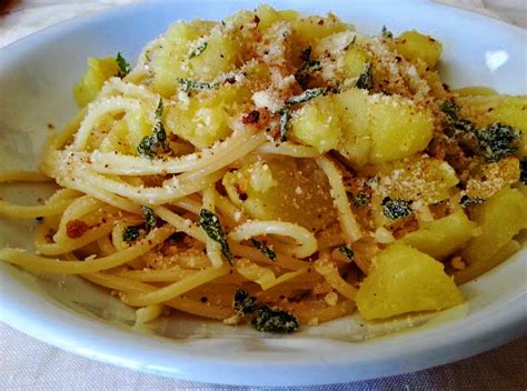 Spaghetti di patate fritte
