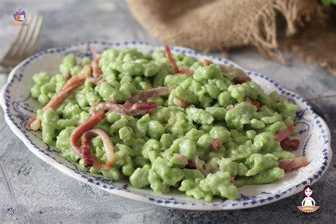 Spatzle con panna, funghi e speck