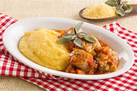 Spezzatino con Salsiccia e Costine