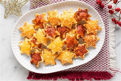 Stelline di Pasta Sfoglia con Formaggio Spalmabile PINNA