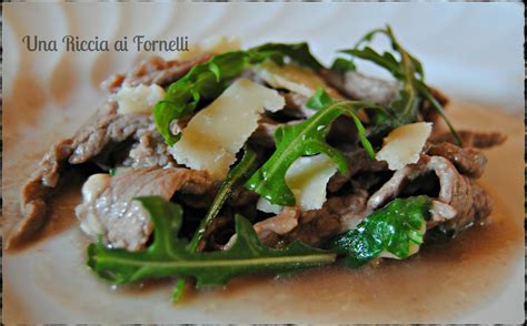 Straccetti di Manzo con Rucola e Grana