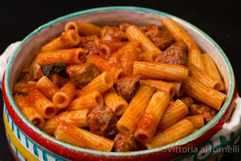Sugo con Salsiccia alla Cacciatora