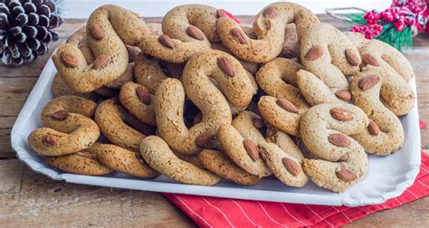 Susamielli Napoletani