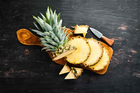 Tagliare l'ananas